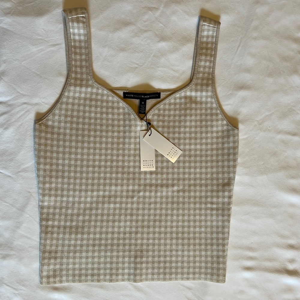 Never worn nice form-fitting tank top